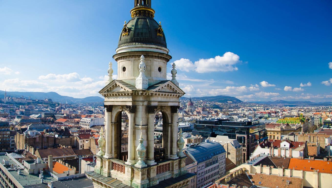 How to Invest in Gold: Returns from 20 Years of the Hungarian Gold Market