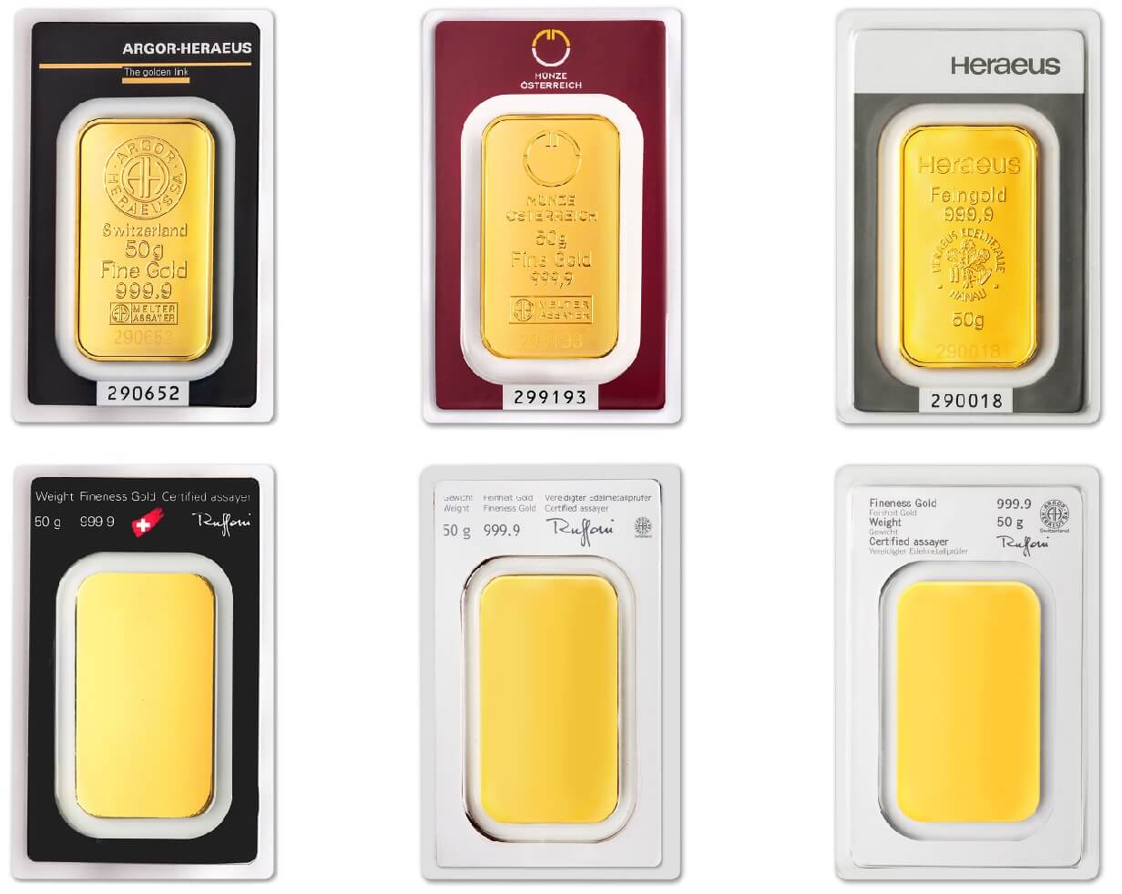 Von Argor-Heraeus, Münze Österreich und Heraeus hergestellte 50-Gramm-Anlagegoldbarren in verschiedenen Verpackungen.